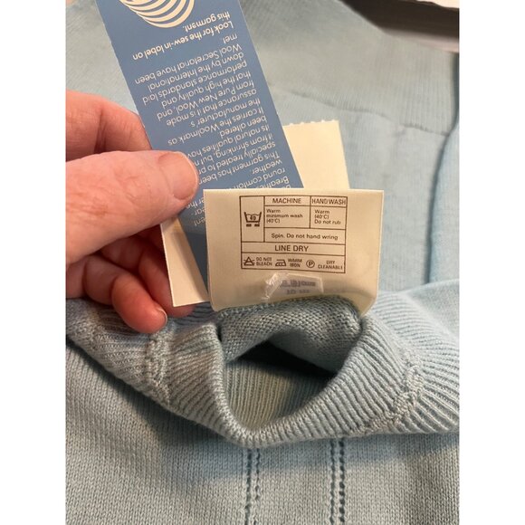 RARE! Vintage NWT 100% pure new wool Lambswool Crew Neck Sweater blue buttons - Picture 4 of 14
